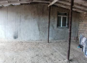 Zabrat qes.118 B marsrutun yolu 3,5 sotda 100kvm.sahesi