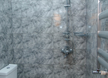 Gözəl təklif. 28 may Metronun çıxışı və 28 Mol ticarət