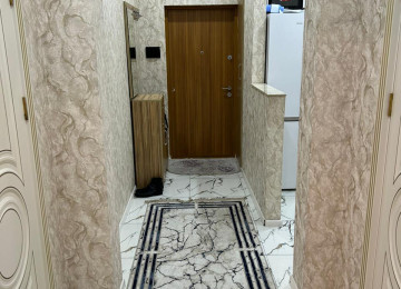 Yeni Günəşlidə D massivində 17 mərtəbəli yeni tikili