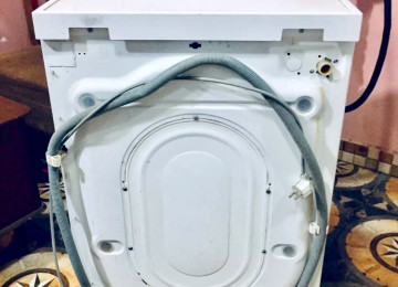 7 kq ELEKTROLUX Paltaryuyandır.Sensor ekranlıdır.Tam işlek