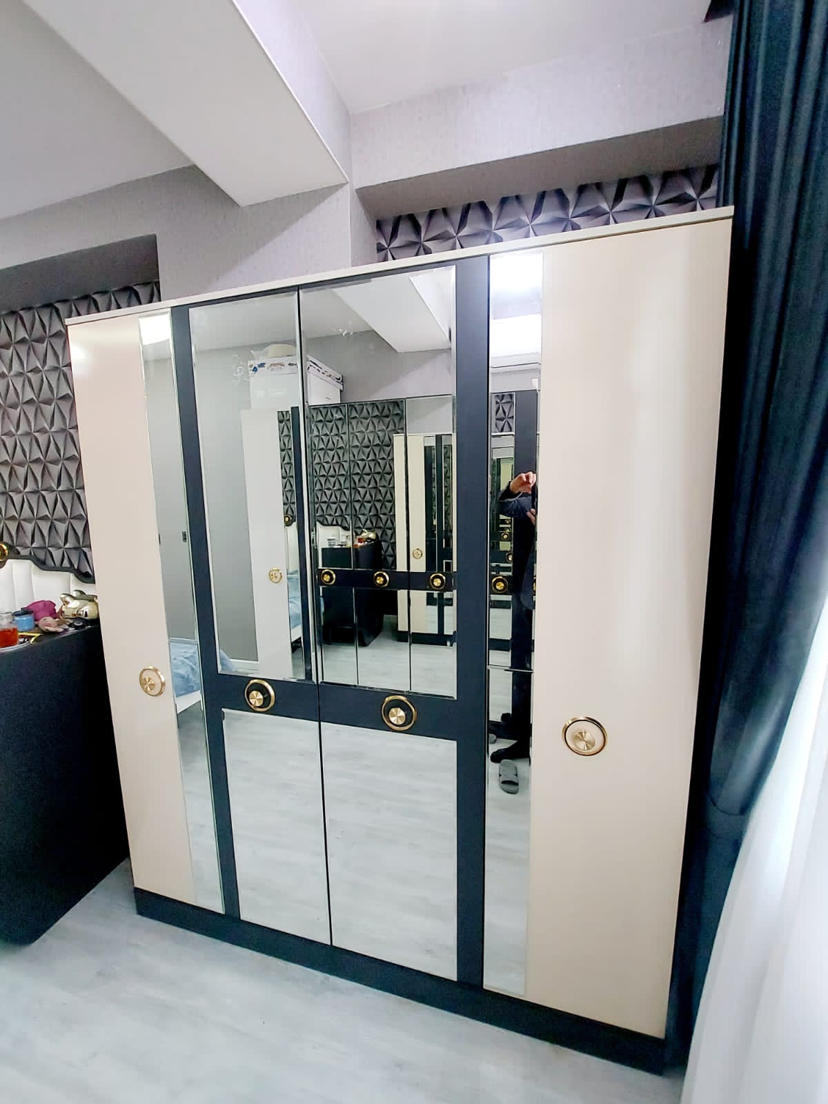 Paltar dolabı Sifarişlə hazırlanır Rəng seçimi var Ölçü