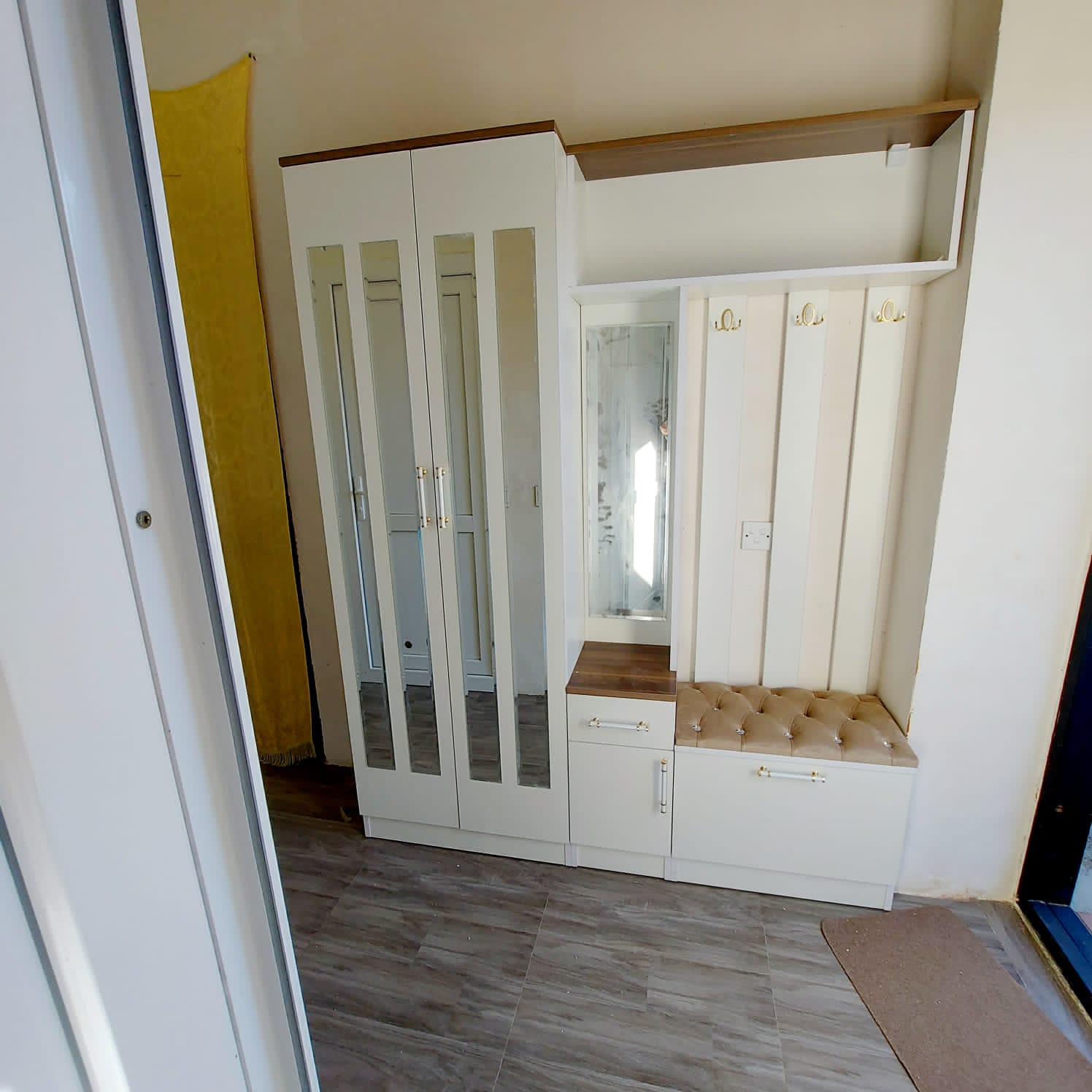 Dəhliz mebeli Sifarişlə hazırlanır Rəng seçimi var Ölçü