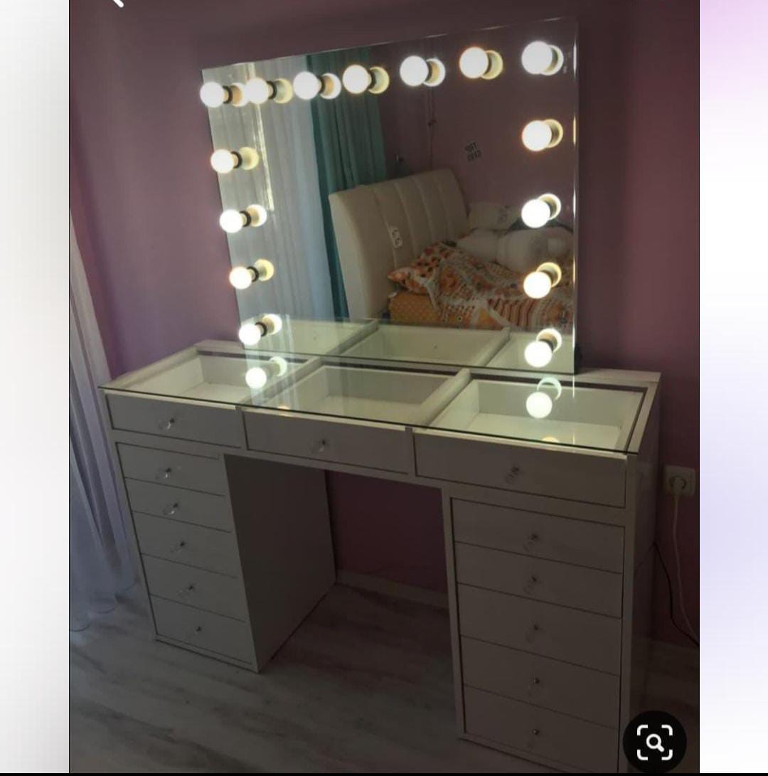Makyaj masası Sifarişlə hazırlanır Rəng seçimi var Ölçü