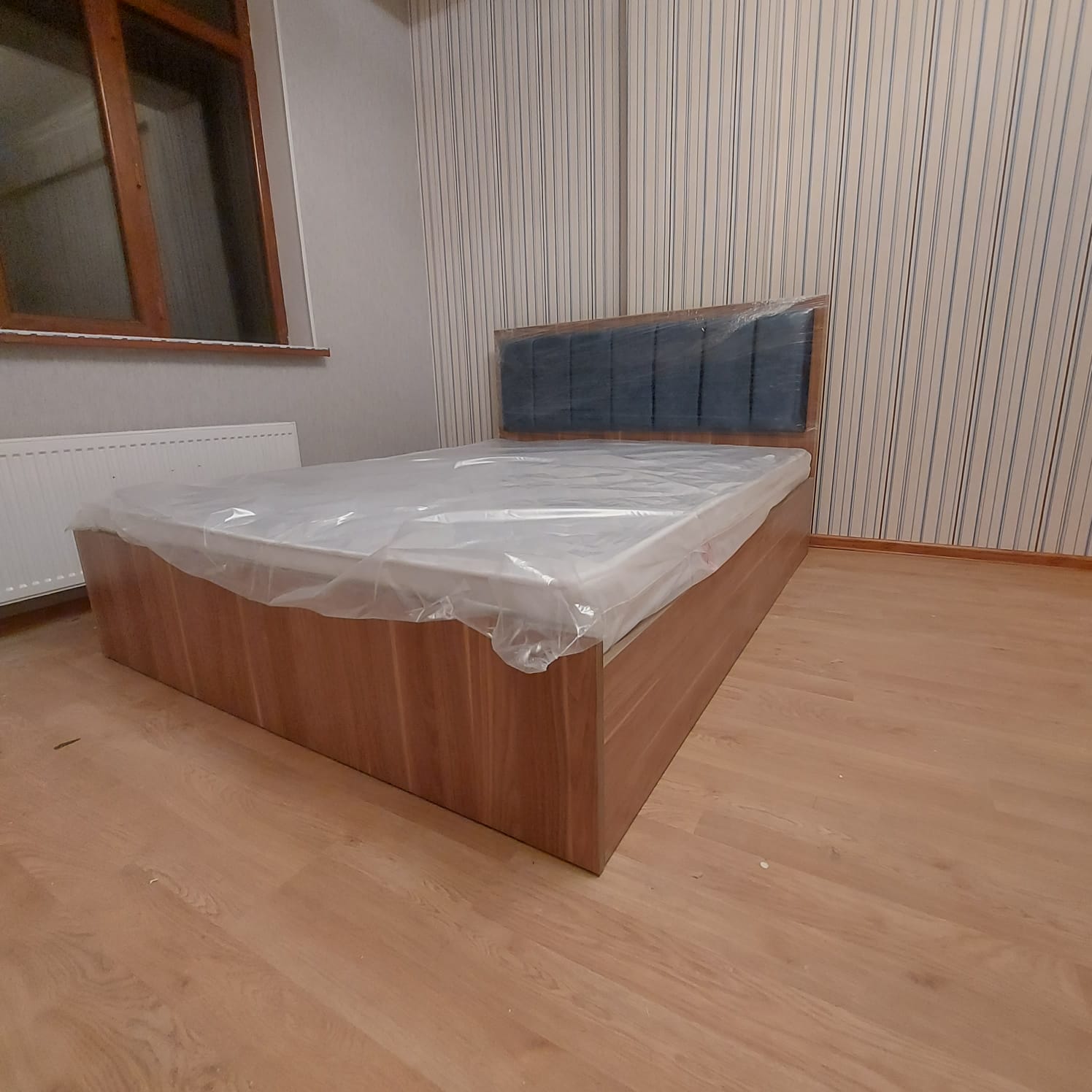 Taxt Sifarişlə hazırlanır Rəng seçimi var Ölçü 160/200