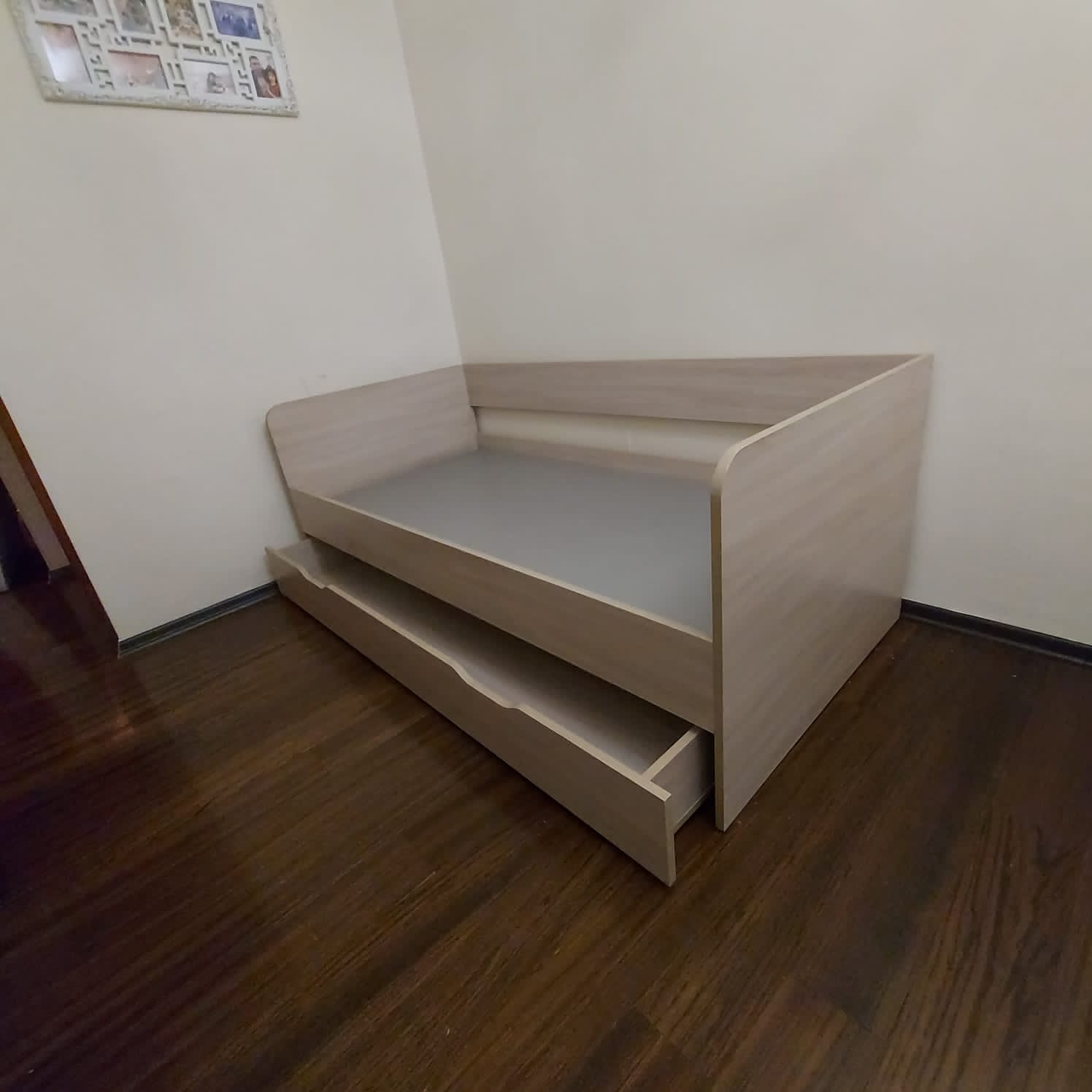 Uşaq çarpayısı Sifarişlə hazırlanır Rəng seçimi var Matras