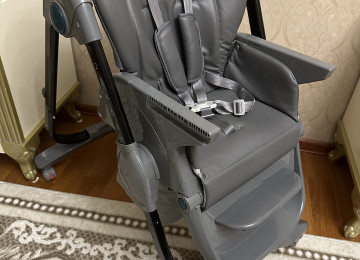 Uşaq üçün yemək masası çox funksiyalıdır, yenidən seçilmir,