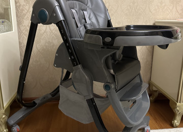 Uşaq üçün yemək masası çox funksiyalıdır, yenidən seçilmir,