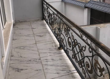 2 mertebe 156 kv monolit ev satílír Gencede Veli Xuluflu