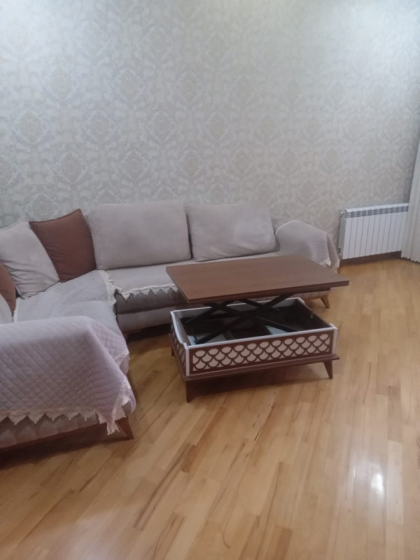 menzil icareye verilir nesimi r. 28 may bazar store arxasinda Mertebe 17/10 75kv