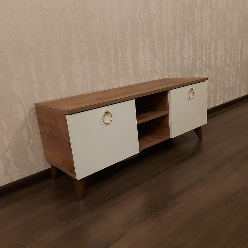 Tv altlığı Tv altlığı Sifarişlə hazırlanır Rəng seçimi var Şəhərdaxili