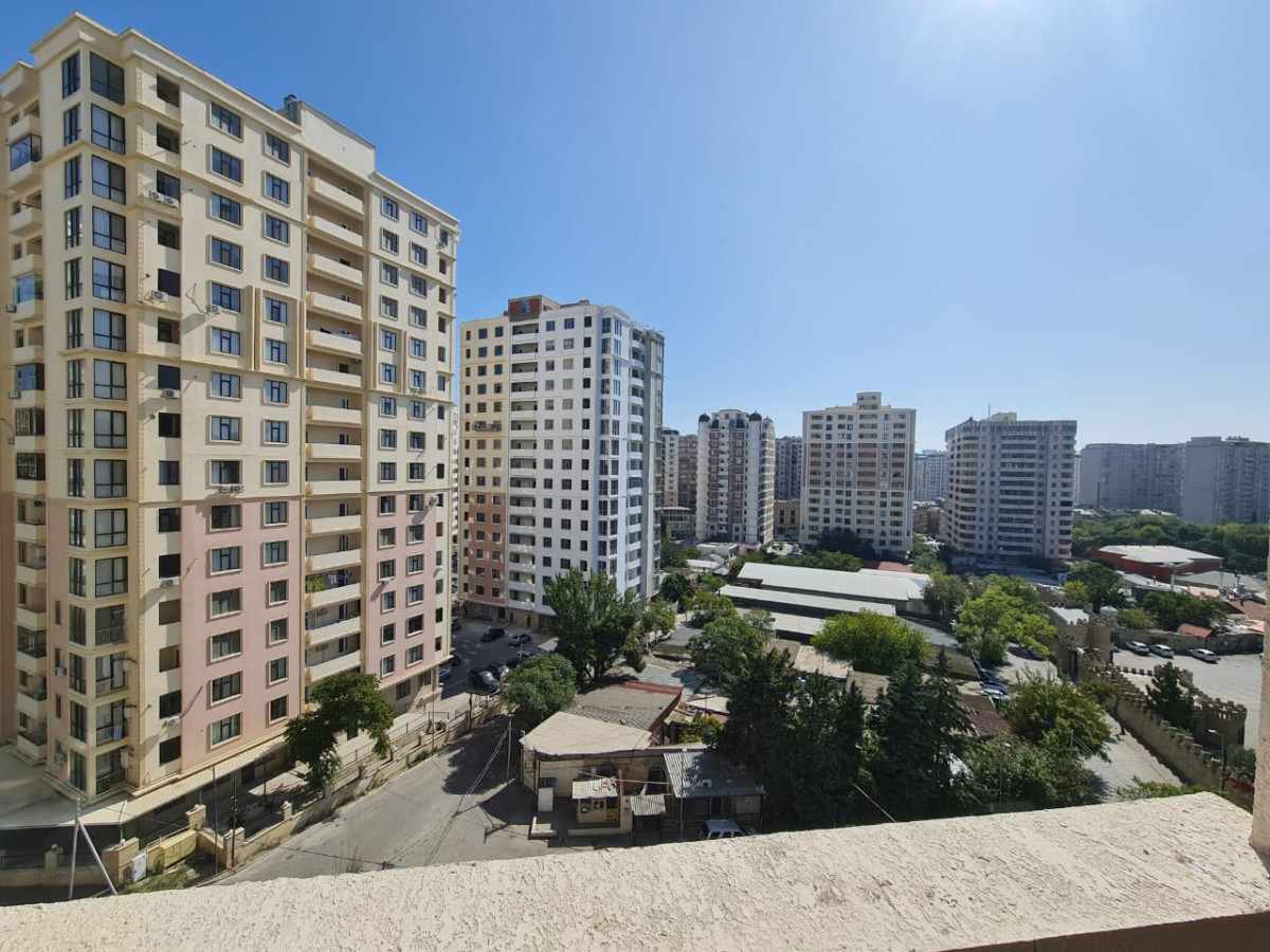 menzil satilir Nərimanov rayon Təbriz küçəsi 44 Banditaddelin yanı 17