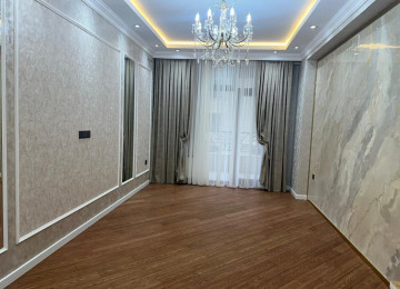 Tibb Universitetinin yanında 3 otaqlı 106 kv yüksək təmirli