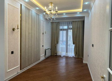 Tibb Universitetinin yanında 3 otaqlı 106 kv yüksək təmirli