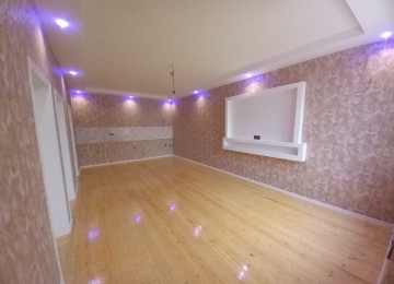 Ev Mehdiabad Pirsagi yoluna yaxin, Nurlan marketin