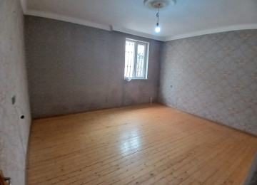 Xırdalan şəhərində, 119-un yolu, "Avropa qaplarının”