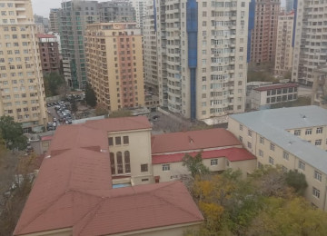 nesimi r. 28 may bazar store arxasinda Mertebe 17/10 75kv