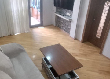 nesimi r. 28 may bazar store arxasinda Mertebe 17/10 75kv