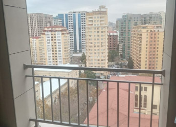 nesimi r. 28 may bazar store arxasinda Mertebe 17/10 75kv