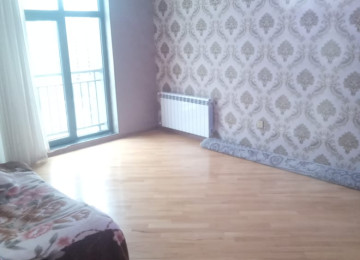 nesimi r. 28 may bazar store arxasinda Mertebe 17/10 75kv