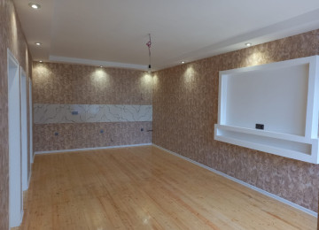 Ev Mehdiabad Pirsagi yoluna yaxin, Nurlan marketin