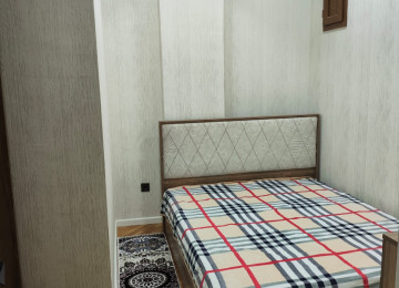 ƏŞYALİ !!! Nizami rayonu Neftçilər metrosuna 5-6 deyqe