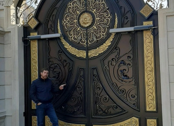 Biz Size en yeni texnologiya ile Qapilar ve Darvazalar