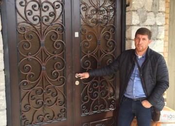 Biz Size en yeni texnologiya ile Qapilar ve Darvazalar