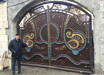 Biz Size en yeni texnologiya ile Qapilar ve Darvazalar