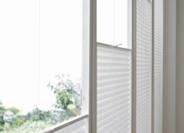 Şık və modern görünüşü baxımından digər pərdələrdən ayrılan