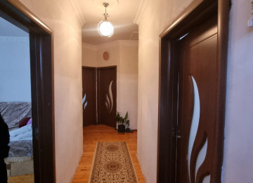 Zabratdan Mehemmedliye geden yolda esas şəhər yolundan 300