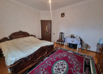 Zabratdan Mehemmedliye geden yolda esas şəhər yolundan 300