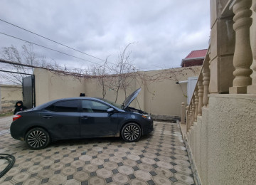 Zabrat Məhəmmədli qesebesinde esas şəhər yolundan 300 m