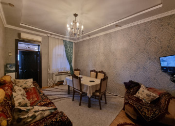 Zabrat 1qesebesinde esas şəhər yolundan 300 mt araqlıqda