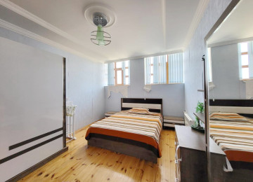 Bine Atciliq merkezi ile uzbeuz, esas yola yaxin 5 sotun