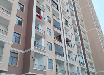 Xətai rayonu Qaçaq Nəbi küçəsi Əhmədli metrosuna 250-300