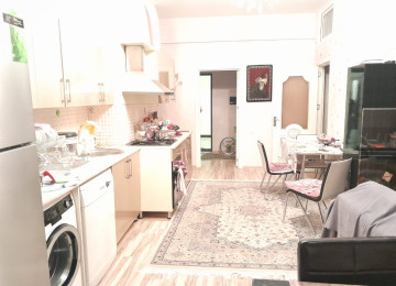 Nəsimi rayonu 28 may metrosunun yanı .Yenicə tikilmiş 16