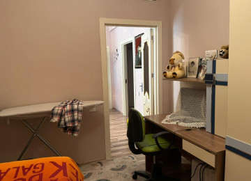 Nəsimi rayonu 28 may metrosunun yanı .Yenicə tikilmiş 16