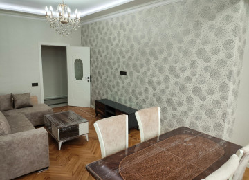 ƏŞYALİ !! Nizami rayonu Neftçilər metrosuna 5-6 dəqiqə