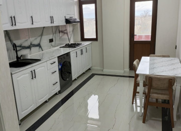 ƏŞYALİ !! Nizami rayonu Neftçilər metrosuna 5-6 dəqiqə