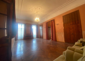 Ekskluziv bir təklif: Bakının mərkizində İçəri şəhər mst,