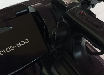 yaxşi vəziyətdədir. üstündə prajektor 2 baterika adaptir