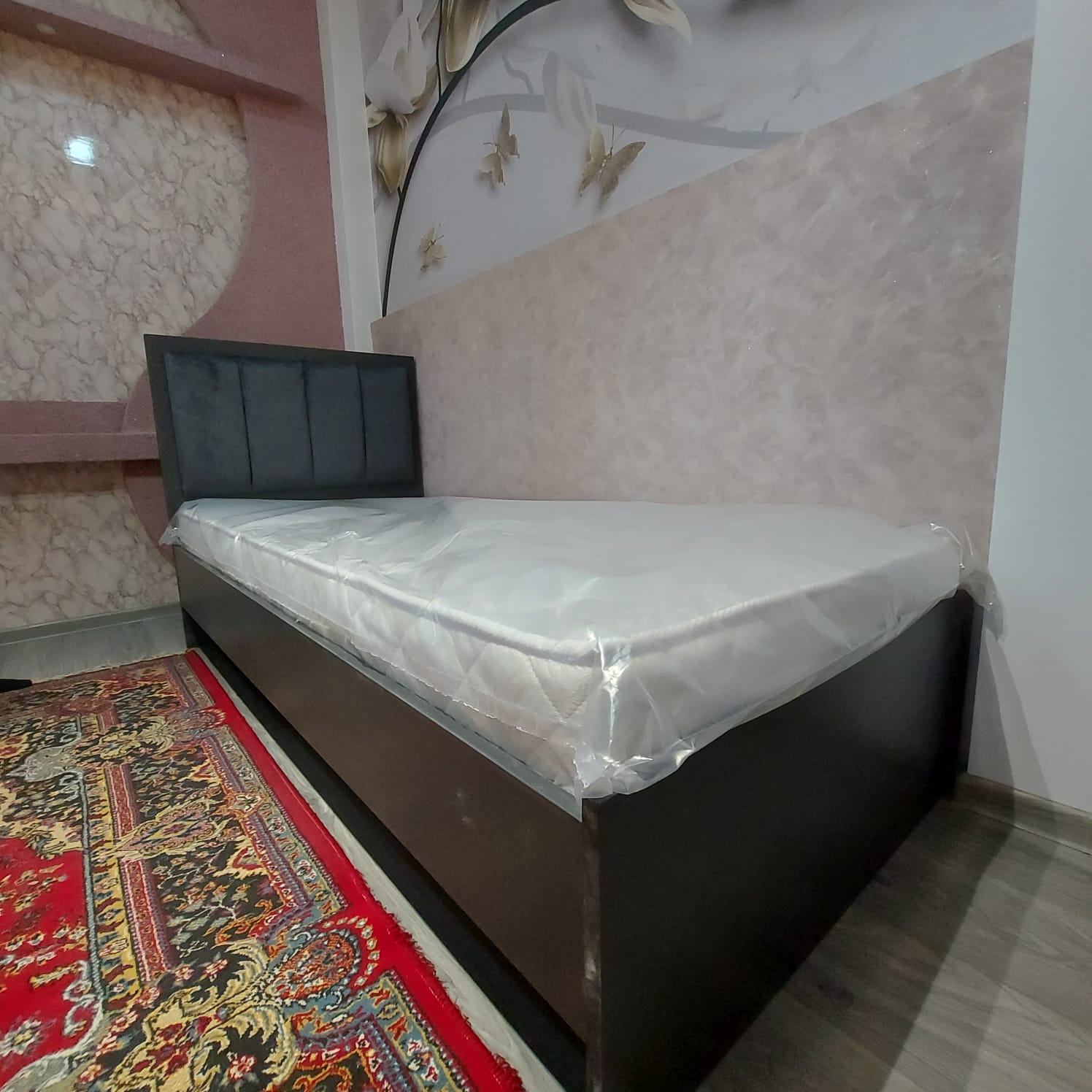 Çarpayı Sifarişlə hazırlanır Rəng seçimi var Ölçü 90/200