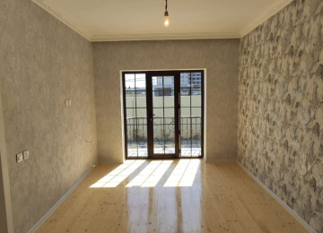 Satılır 3 otaqlı tam təmirli kupçalı həyət evi . Ərazı