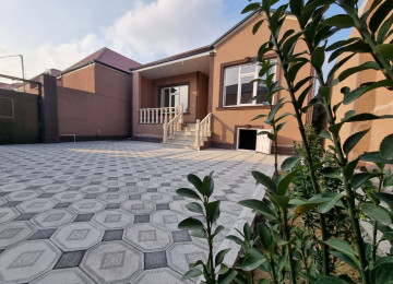 Savalan qəsəbəsinin tam giriş hissəsində əsas şəhər