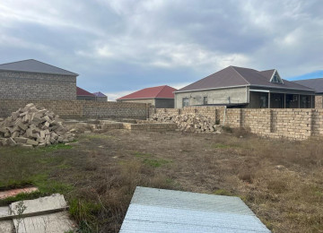 Savalan qesebesinden Mehemedliye gedən yolda 6 sot torpaq