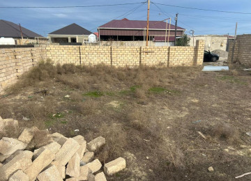 Savalan qesebesinden Mehemedliye gedən yolda 6 sot torpaq