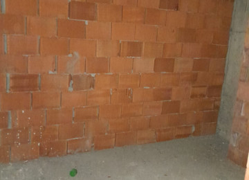 Gözəl təklif 28 may metrosunun yanı yeni tikilmiş 14