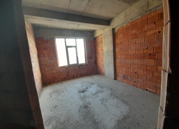 Gözəl təklif 28 may metrosunun yanı yeni tikilmiş 14