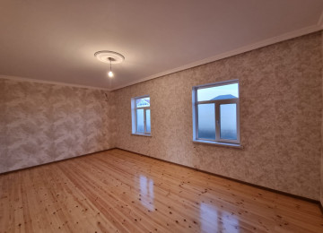 Zabrat Mehemmedli yoli şeher yoluna yaxin 2 sotda 110kvm.3