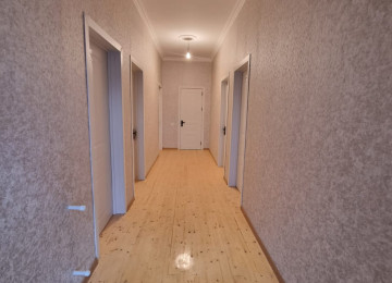 Zabrat Mehemmedli yoli şeher yoluna yaxin 2 sotda 130kvm.4